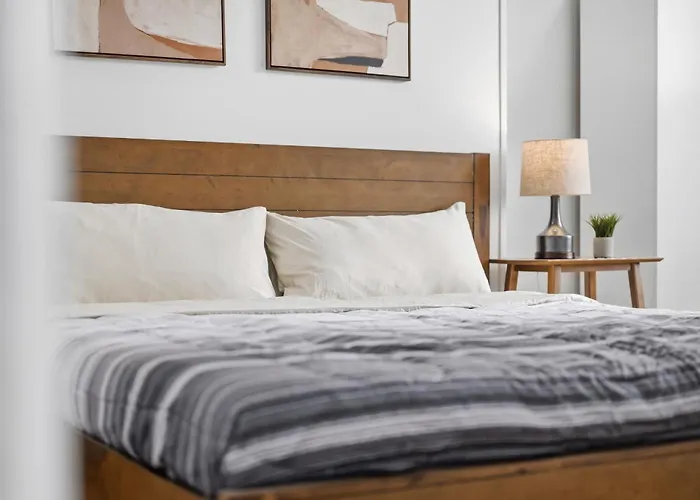 Homestay Dormont, !b Modern And Spacious Private Bedroom With Shared Bathroom Pittsburgh
